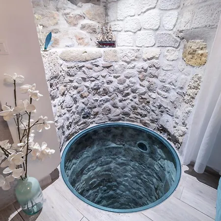 Du Puits Du Couvent Vendégház 3*